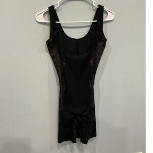 Assets by Spanx Womens Shapewear Size XL Black Lace Design Whimsigoth Girdle